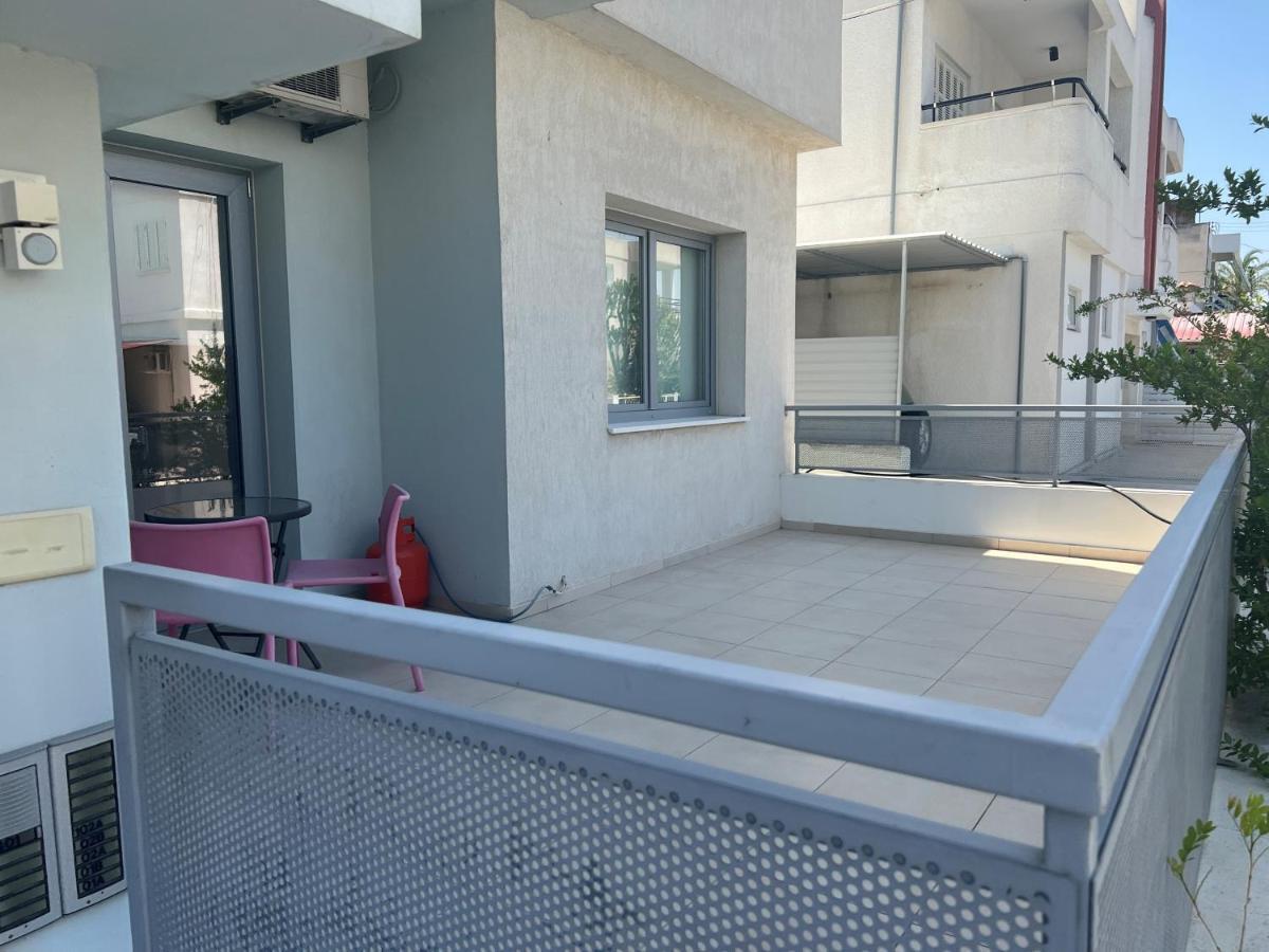 ניקוסיה Myrtiana Apartments מראה חיצוני תמונה
